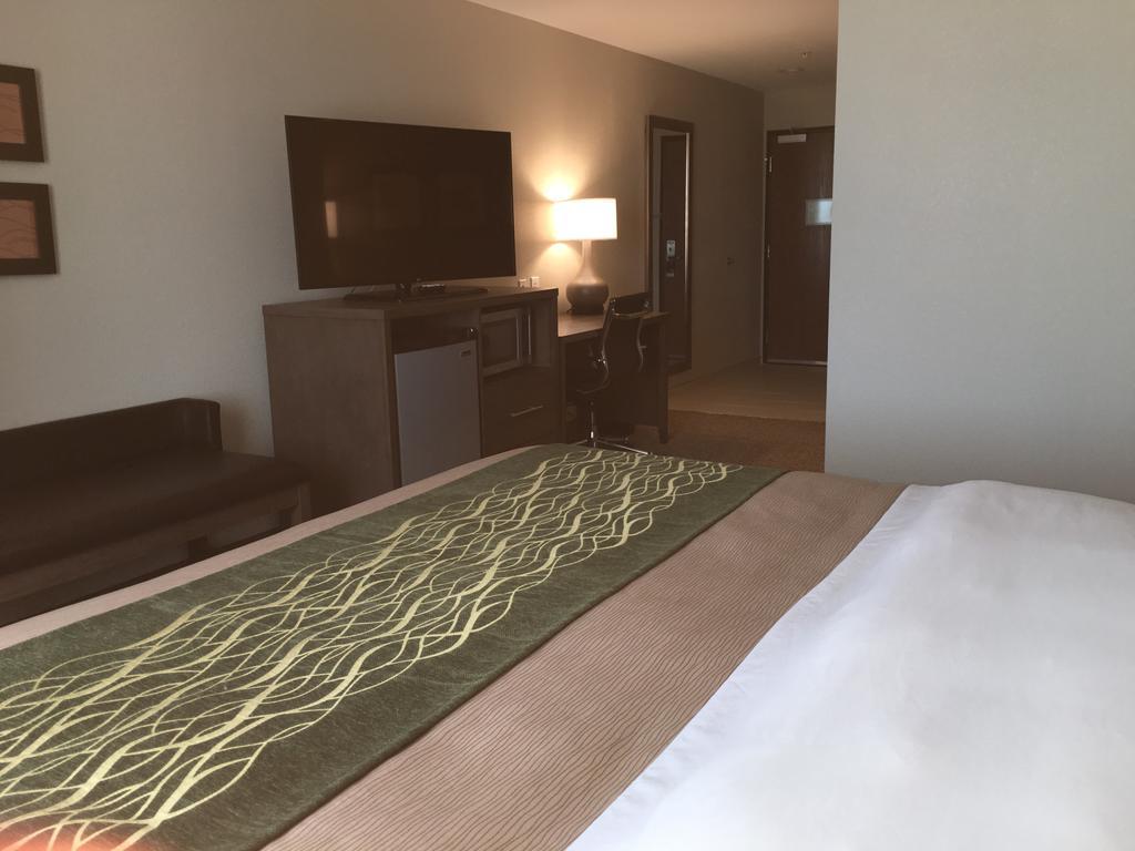 Comfort Inn & Suites Snyder Екстериор снимка